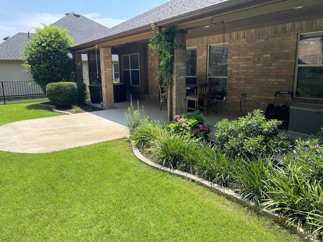 9700 Applewood Trail, Denton, TX 76207