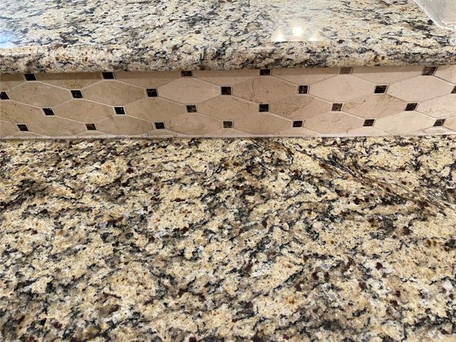 9700 Applewood Trail, Denton, TX 76207