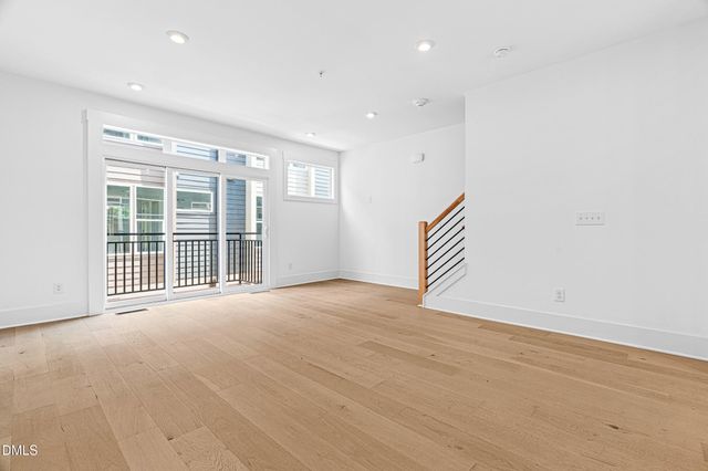 10 Seawell Avenue 102, Raleigh, NC 27601