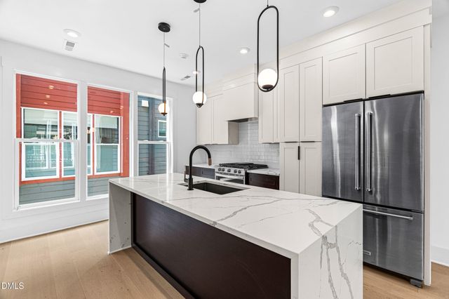 10 Seawell Avenue 102, Raleigh, NC 27601