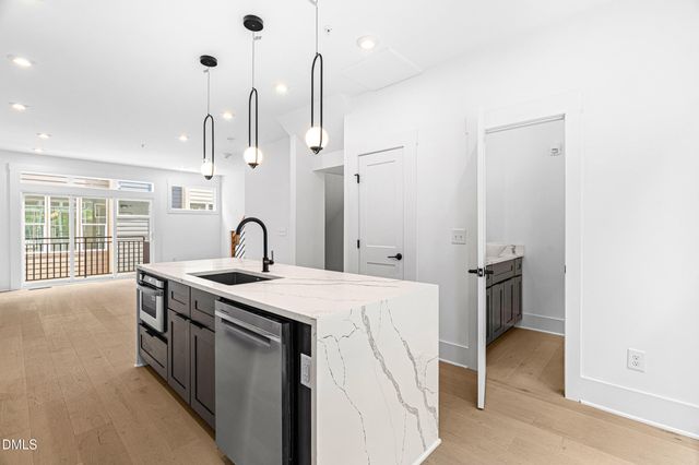 10 Seawell Avenue 102, Raleigh, NC 27601