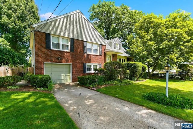 169 Hamilton Road, Teaneck, NJ 07666