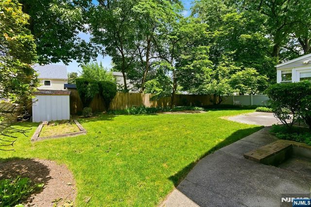 169 Hamilton Road, Teaneck, NJ 07666