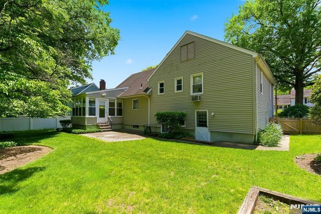 169 Hamilton Road, Teaneck, NJ 07666