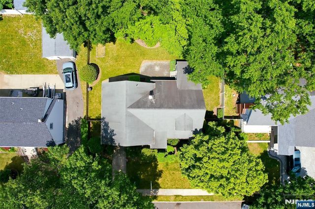 169 Hamilton Road, Teaneck, NJ 07666