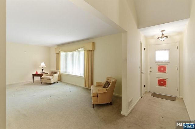169 Hamilton Road, Teaneck, NJ 07666
