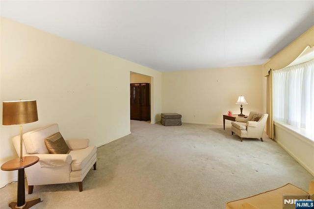 169 Hamilton Road, Teaneck, NJ 07666