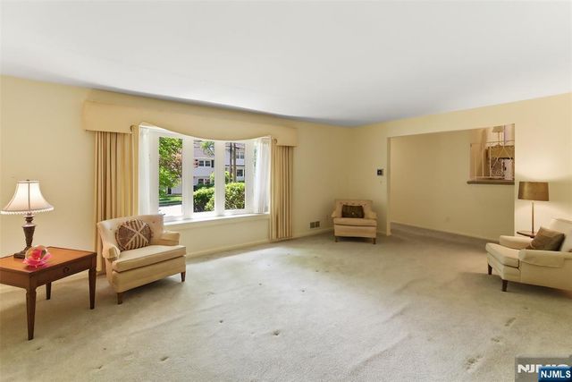 169 Hamilton Road, Teaneck, NJ 07666