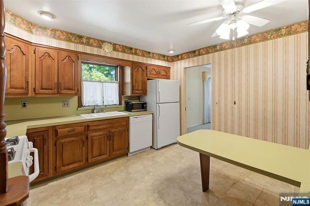 169 Hamilton Road, Teaneck, NJ 07666