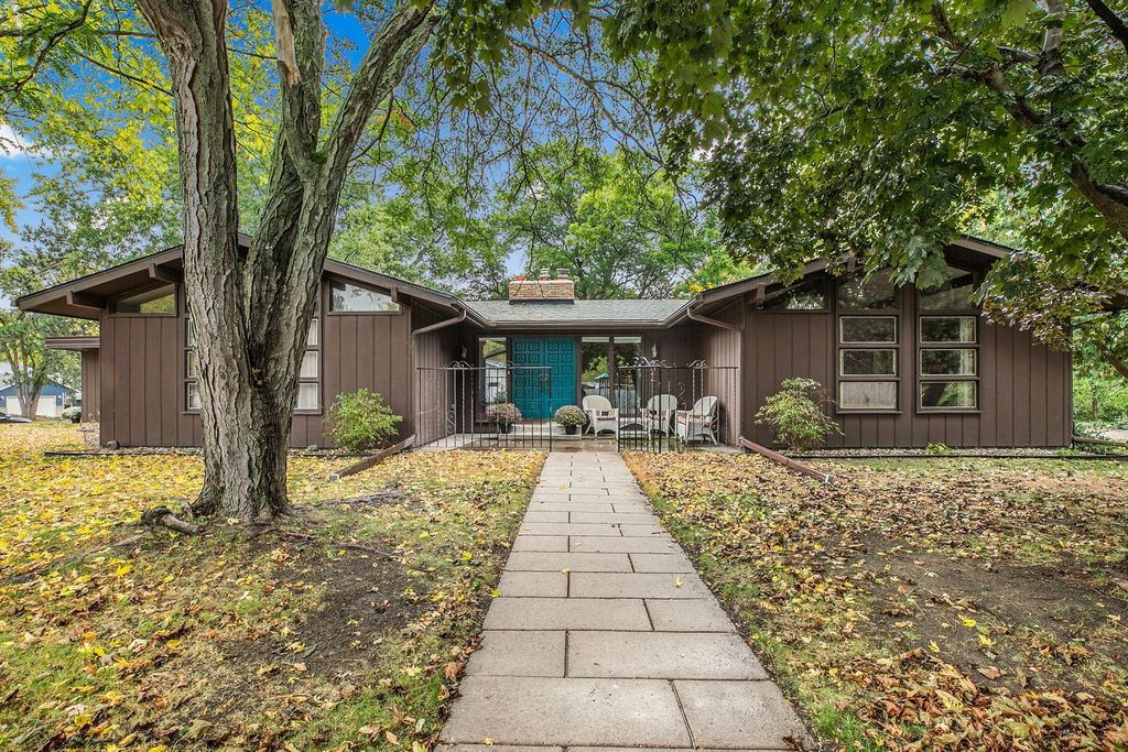 224 9th Street N, Sauk Rapids, MN 56379
