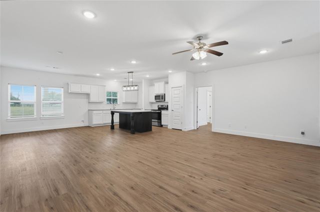 34855 Fm 1488, Hempstead, TX 77445