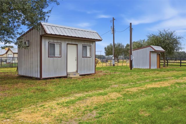 34855 Fm 1488, Hempstead, TX 77445