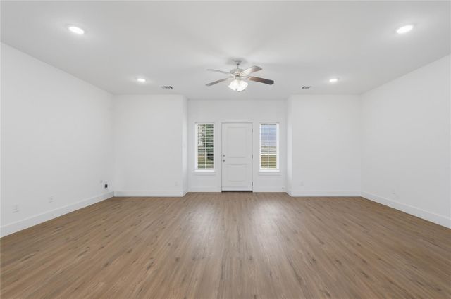34855 Fm 1488, Hempstead, TX 77445