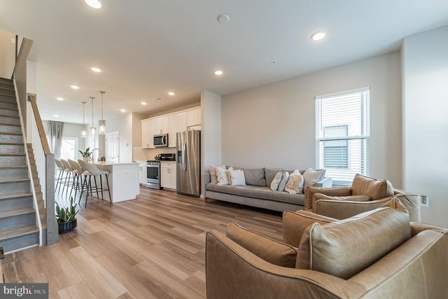 221 NARROWLEAF WAY, Laurel, MD 20724
