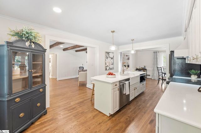 141 Shoreham Road, Spartanburg, SC 29307