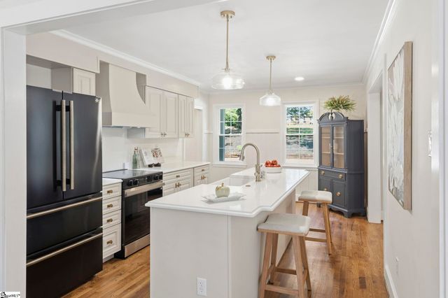 141 Shoreham Road, Spartanburg, SC 29307