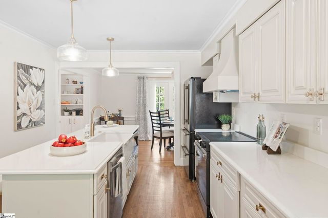 141 Shoreham Road, Spartanburg, SC 29307