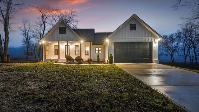 230 Clubhouse Drive, Jasper, TN 37347