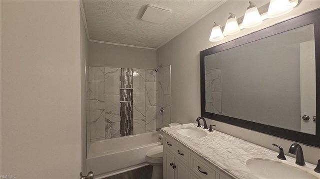 1912 Beall DR, Hampton, VA 23663