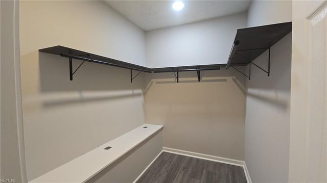 1912 Beall DR, Hampton, VA 23663