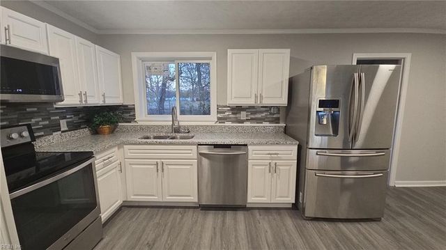 1912 Beall DR, Hampton, VA 23663