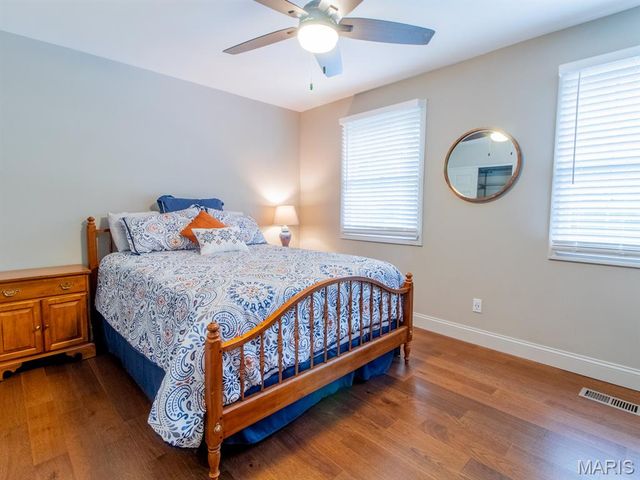 9019 W Swan Circle, Brentwood, MO 63144