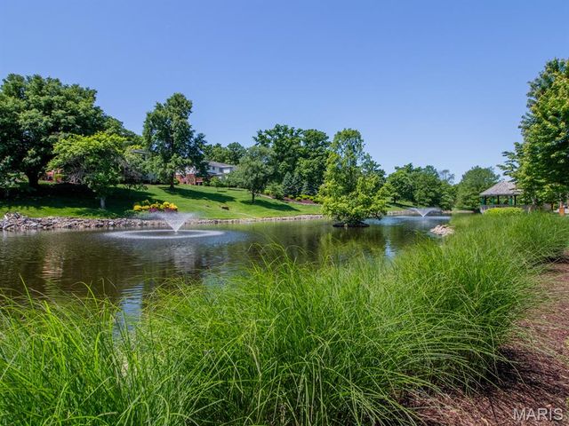 9019 W Swan Circle, Brentwood, MO 63144