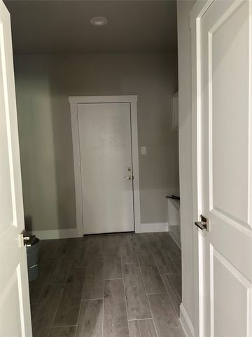 1318 Diceman Avenue, Dallas, TX 75203
