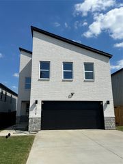 1318 Diceman Avenue, Dallas, TX 75203