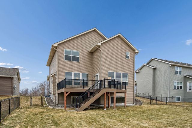 7050 69th Circle NE, Albertville, MN 55301