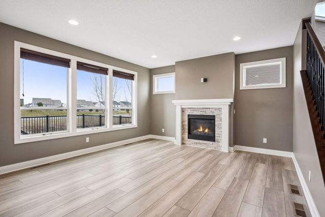 7050 69th Circle NE, Albertville, MN 55301