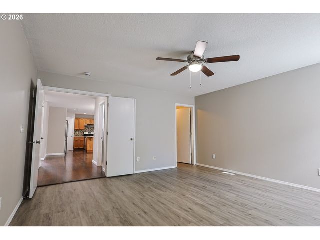 16704 Ne 12TH St, Vancouver, WA 98684