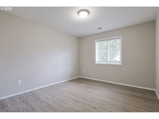 16704 Ne 12TH St, Vancouver, WA 98684