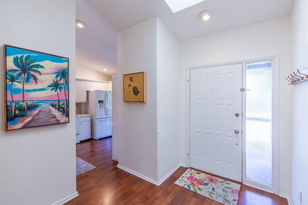 Image 8 of property listing at 13165 Chadwick Court 32, Wellington, FL 33414