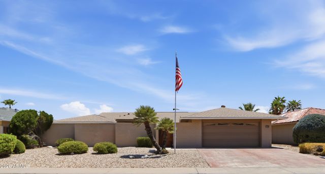 9627 W LINDGREN Avenue, Sun City, AZ 85373