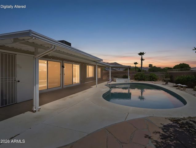 9627 W LINDGREN Avenue, Sun City, AZ 85373