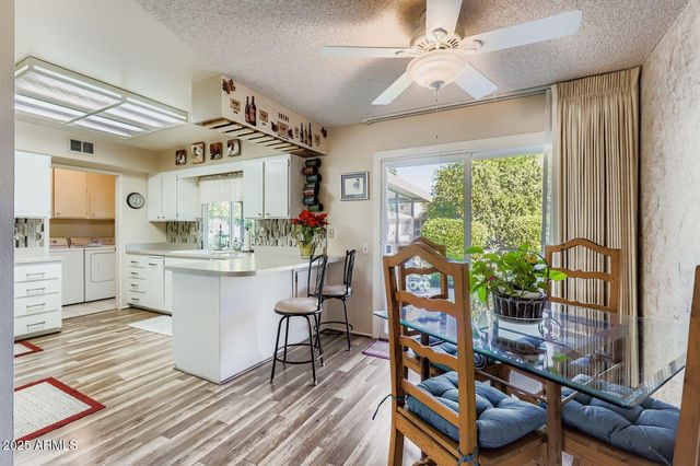 9524 W GREENWAY Road, Sun City, AZ 85351