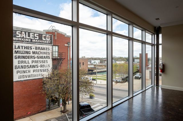 465 S Main St Apt 303, Memphis, TN 38103