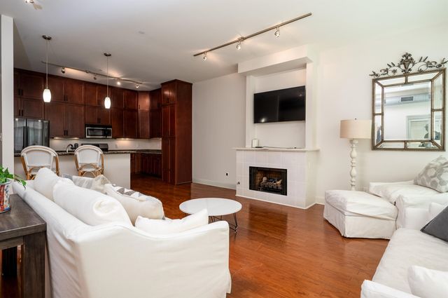 465 S Main St Apt 303, Memphis, TN 38103