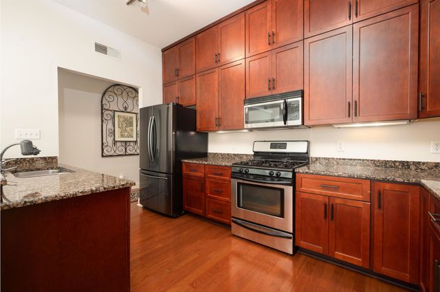 465 S Main St Apt 303, Memphis, TN 38103