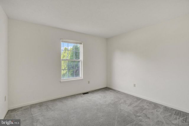 15 KATIE CT, Stewartstown, PA 17363