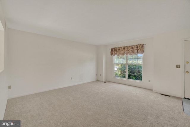 15 KATIE CT, Stewartstown, PA 17363