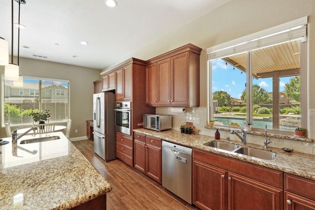 3670 Rapallo Way, Manteca, CA 95337