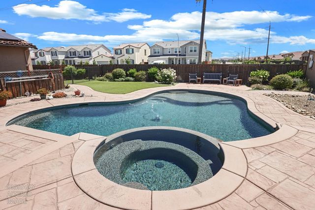 3670 Rapallo Way, Manteca, CA 95337