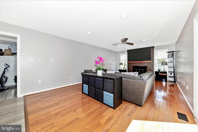 19010 WOOTTON AVE, Poolesville, MD 20837