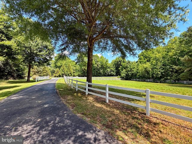 13655 WAVERLY POINT RD, Newburg, MD 20664