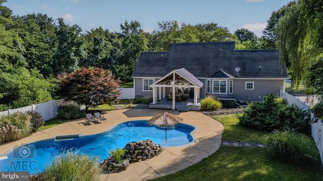13655 WAVERLY POINT RD, Newburg, MD 20664