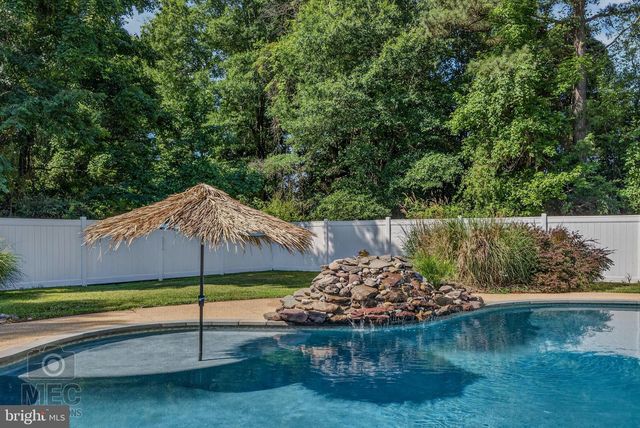 13655 WAVERLY POINT RD, Newburg, MD 20664