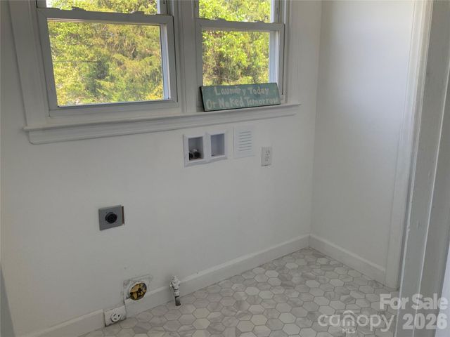 358 Woodlawn Avenue, Cramerton, NC 28032
