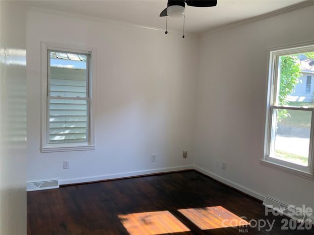 358 Woodlawn Avenue, Cramerton, NC 28032